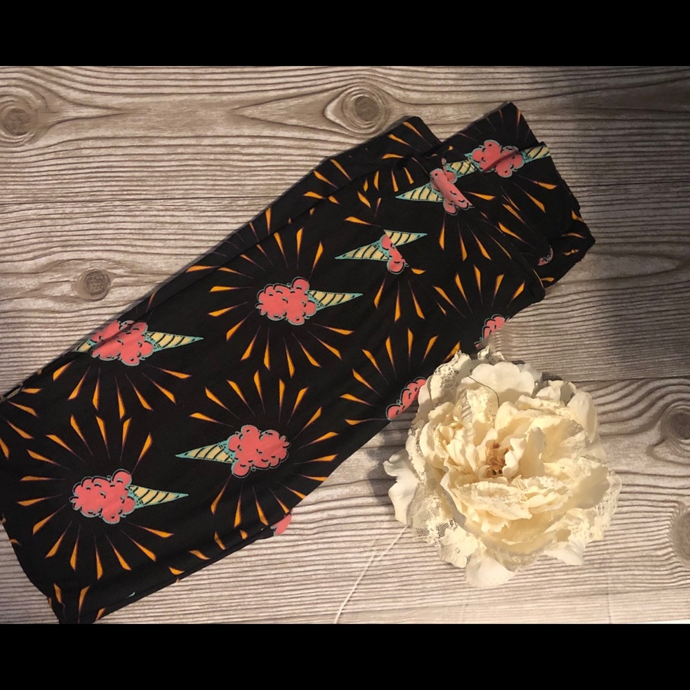 New never worn cotton candy Lularoe leggings os